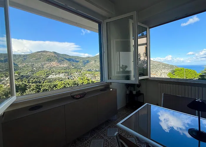 Vista Mare Con Terrazza Daire *